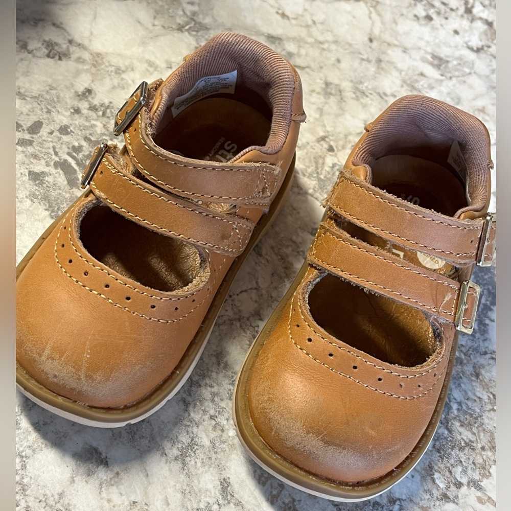 Well loved Stride Rite Mary Jane Nell